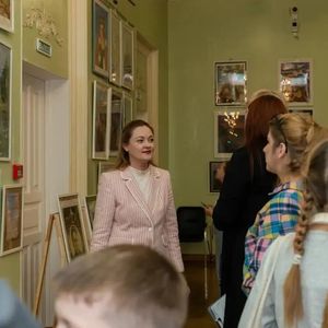 В Жуковском открылась выставка творческих работ, посвященная 50-летию художественного отделения